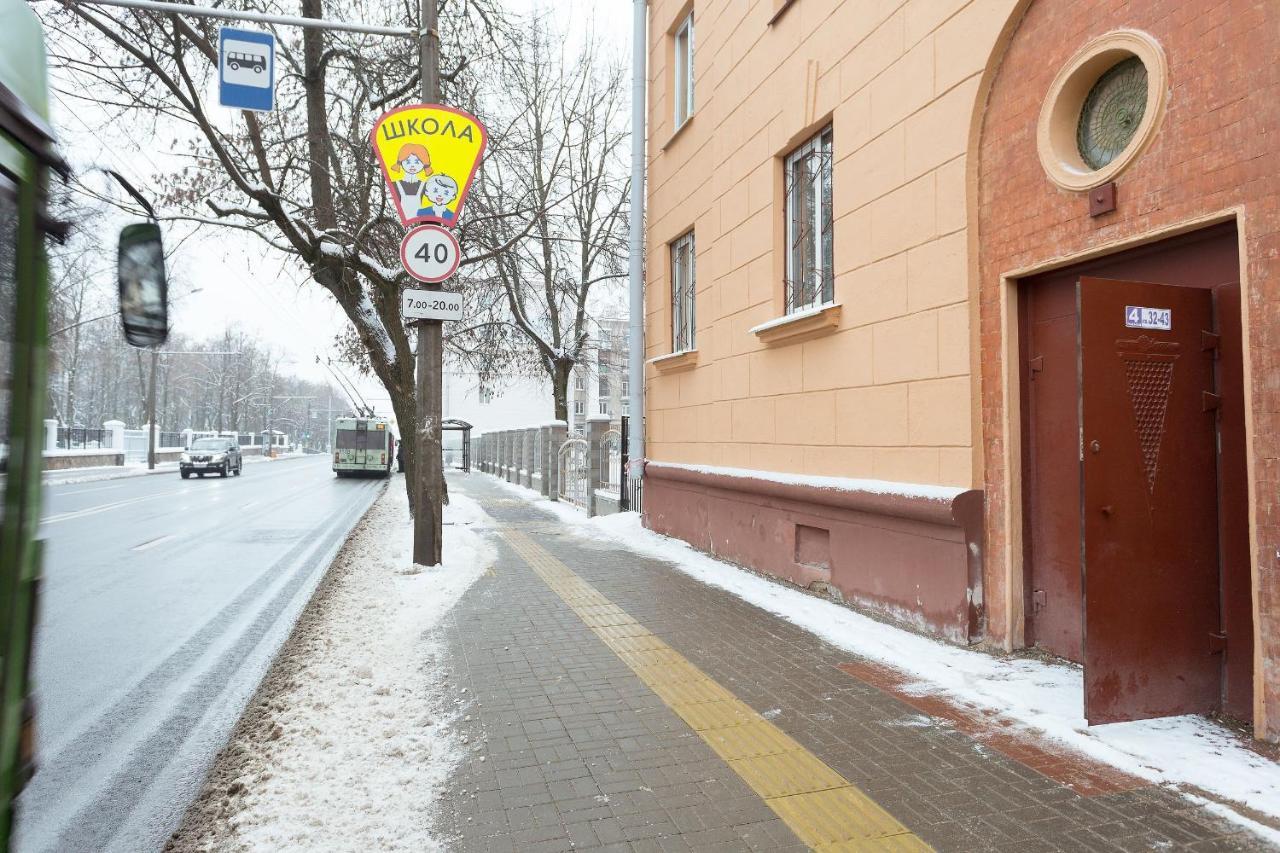 Apartment Near Zybitskaya Минск Экстерьер фото